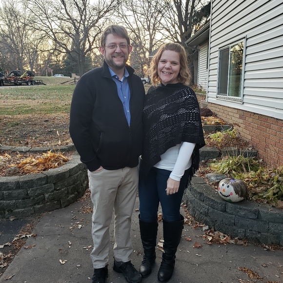 Meet your Posher, Erin - Picture 1 of 3